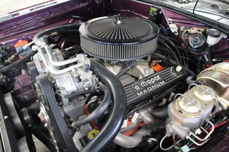 Dodge Challenger restomod 1970
