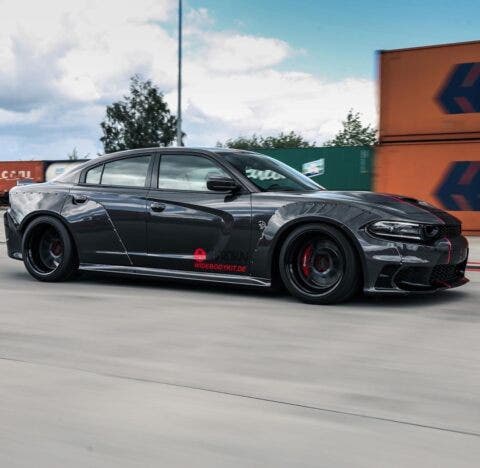 Dodge Charger SRT Hellcat modificata