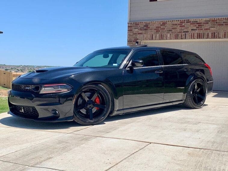 Dodge Magnum ottiene il frontale completo della Charger Video