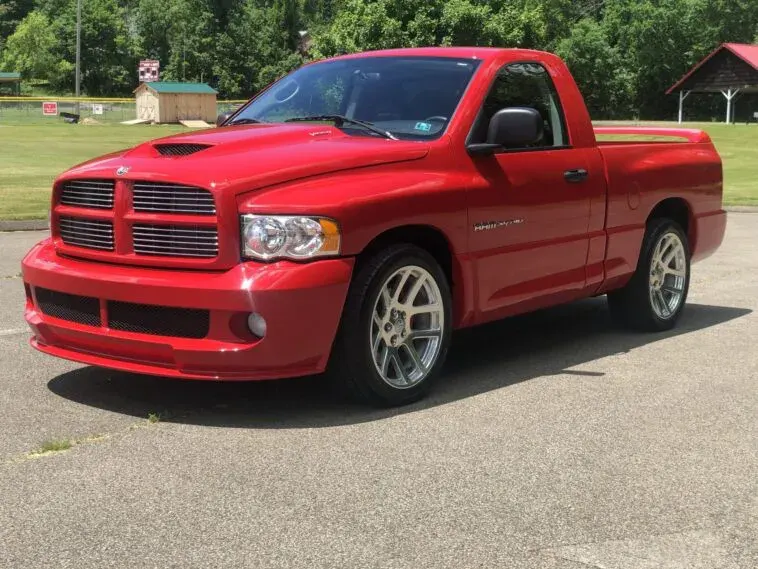 Dodge Ram SRT-10 2004 asta