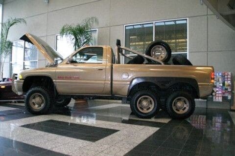 Dodge T-Rex 6x6 concept