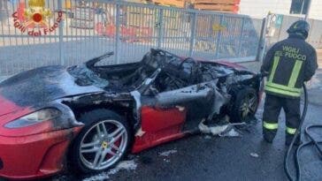 Ferrari F430 Spider prende fuoco