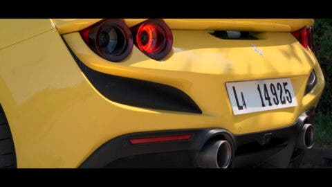 Ferrari F8 Spider Autocar