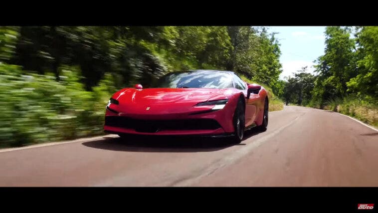 Ferrari SF90 Stradale SportAuto