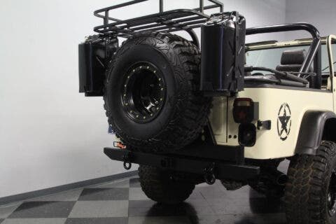 Jeep CJ-8 Scrambler 1982