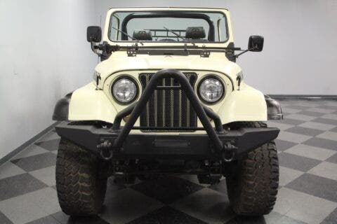 Jeep CJ-8 Scrambler 1982