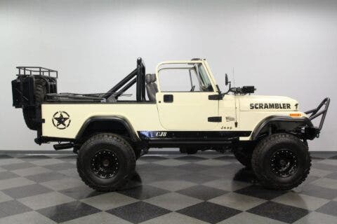 Jeep CJ-8 Scrambler 1982