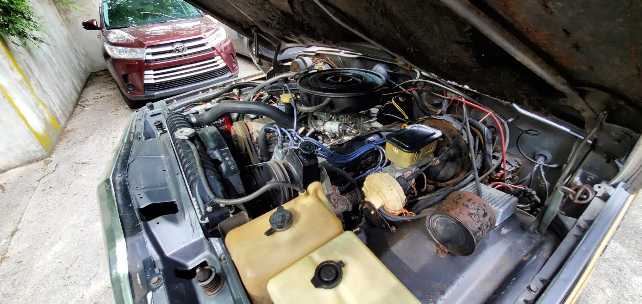 Jeep Grand Wagoneer 1988 asta