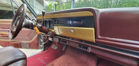 Jeep Grand Wagoneer 1988 asta