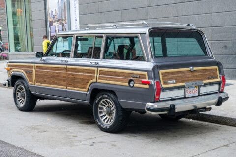 Jeep Grand Wagoneer 1988 asta