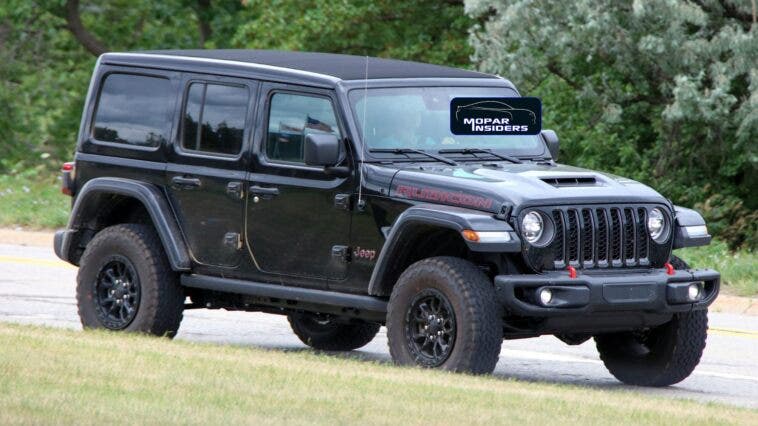 Jeep Wrangler Rubicon 392 secondo prototipo foto spia