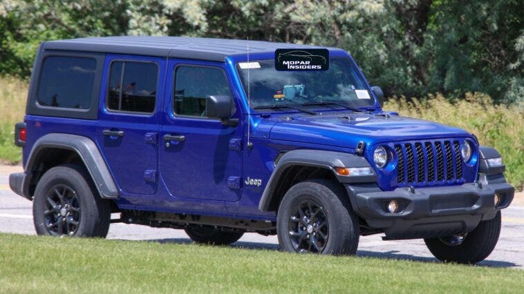 Jeep Wrangler Unlimited 4xe prototipi foto spia