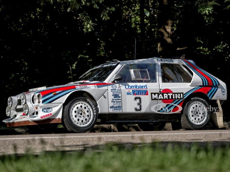 Lancia Delta S4 Rally livrea Martini asta