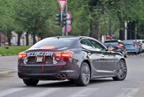 Maserati Ghibli nuovo restyling foto spia