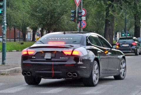 Maserati Quattroporte 2021 ultime foto spia