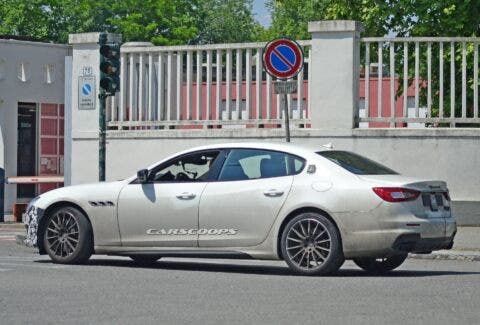 Maserati Quattroporte 2021 ultime foto spia