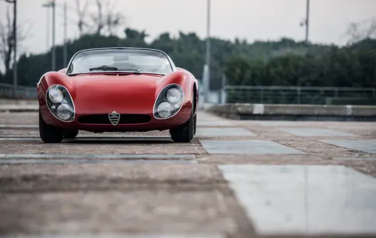 Alfa Romeo 33 Stradale 6