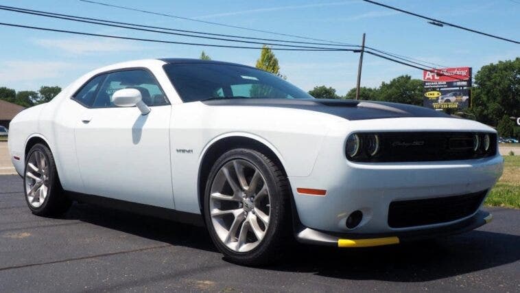 Dodge Challenger 50th Anniversary Commemorative Edition concessionarie