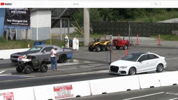 Dodge Challenger SRT Hellcat vs Audi RS3 drag race