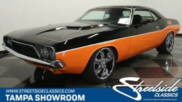 Dodge Challenger restomod 1972