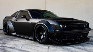 Dodge Challenger widebody