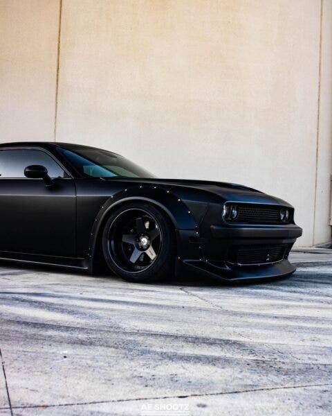 Dodge Challenger widebody