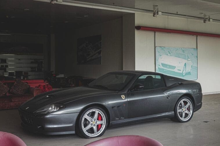 Ferrari 575 Superamerica abbandonata