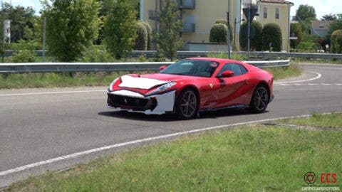 Ferrari 812 GTS foto Maranello