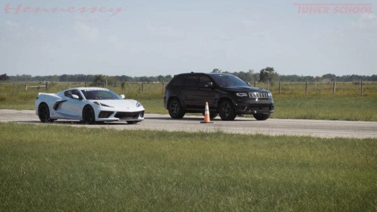 Jeep Grand Cherokee Trackhawk vs Corvette C8 drag race