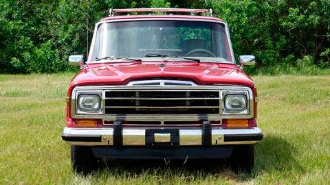 Jeep Grand Wagoneer Hellcat