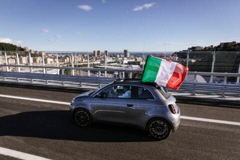 Nuova Fiat 500 Elettrica ponte San Giorgio Genova