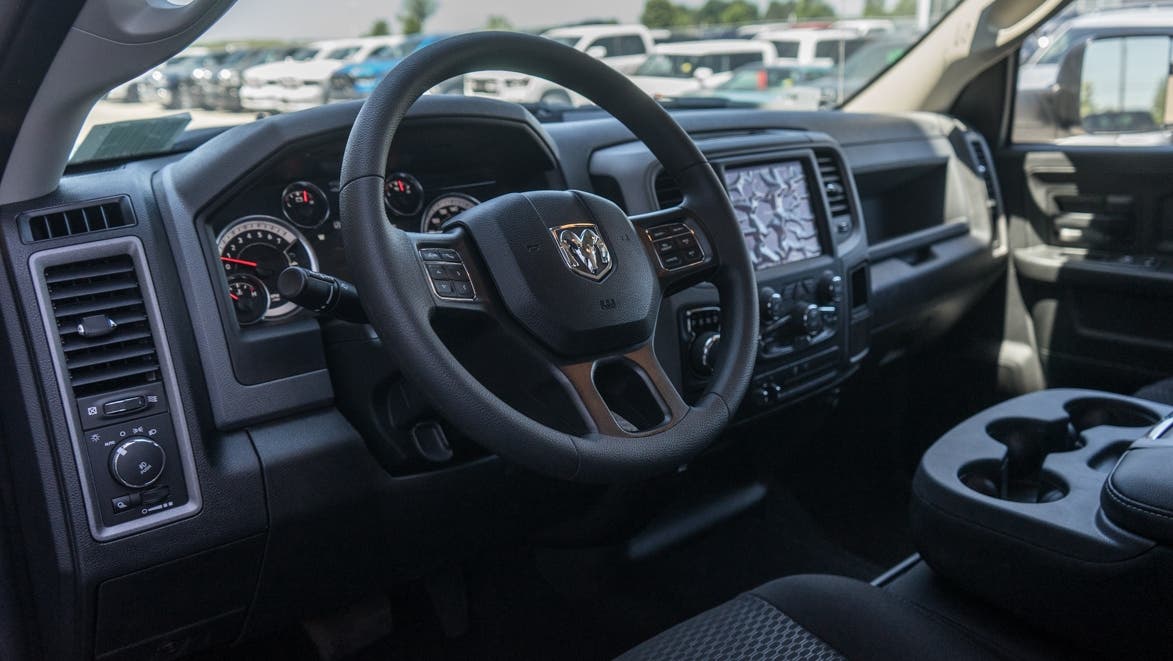 Ram 1500 Classic Express Night Edition 2020