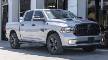 Ram 1500 Classic Express Night Edition 2020