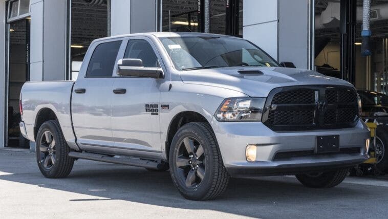 Ram 1500 Classic Express Night Edition 2020