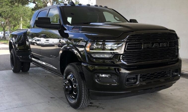 Ram Heavy Duty Limited Black 2020 foto