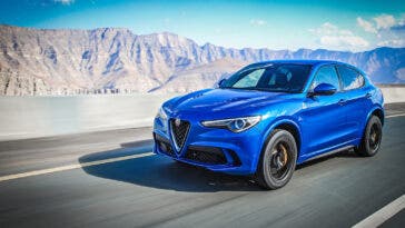 191202_Alfa-Romeo_Stelvio-Quadrifoglio_01