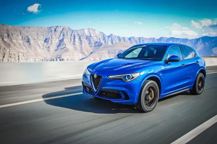 191202_Alfa-Romeo_Stelvio-Quadrifoglio_01