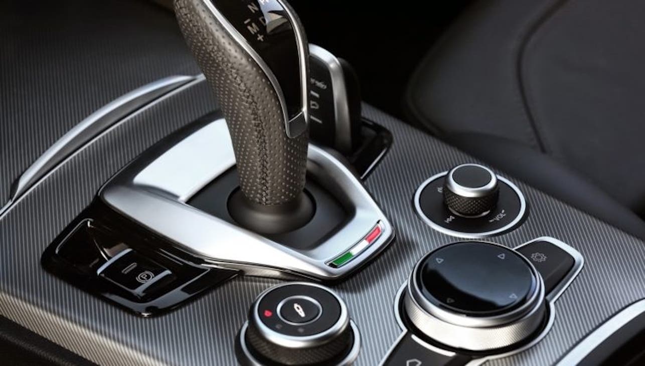 Auto con cambio automatico più di