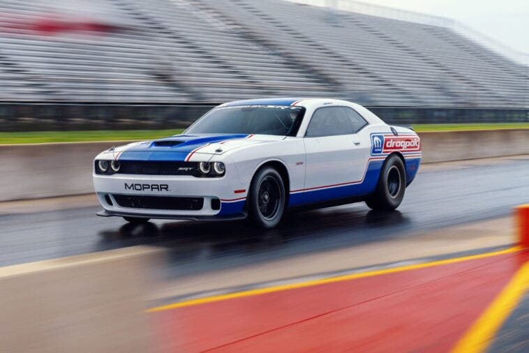 Dodge Challenger Mopar Drag Pak 2021