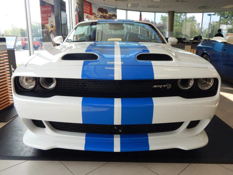 Dodge Challenger SRT Hellcat convertibile