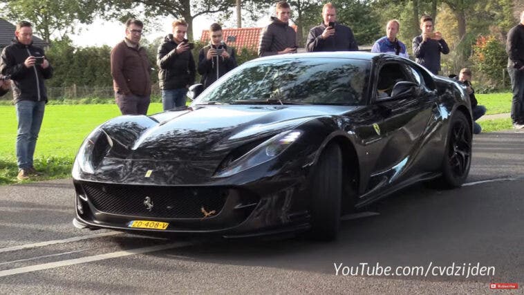 Ferrari 812 Superfast spettacolo