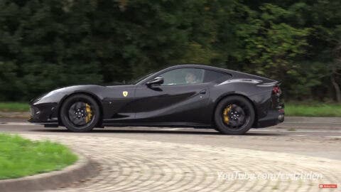 Ferrari 812 Superfast spettacolo