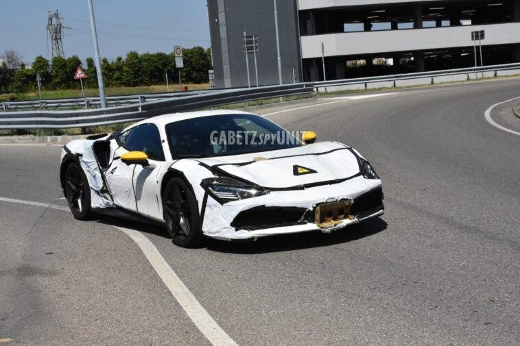 Ferrari prototipo 488 SF90 Stradale