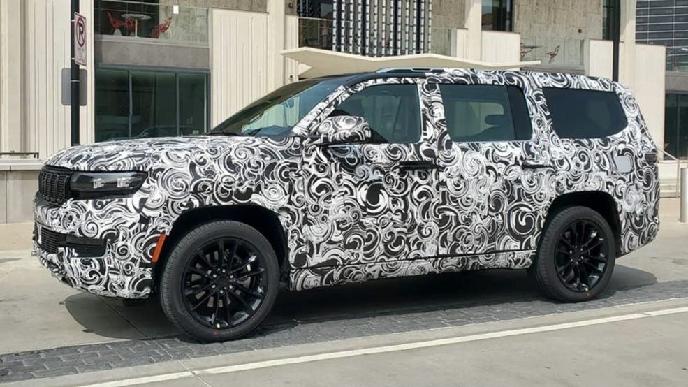 Jeep Wagoneer 2022 prototipi foto spia