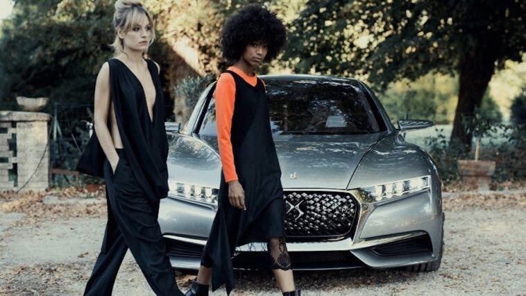 DS 7 Crossback E-Tense 4×4 300 Paris Fashion Week 2020