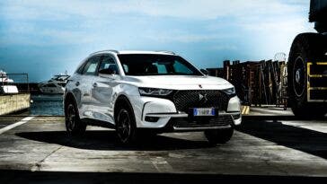 DS 7 Crossback Performance Line Bianco Assoluto Pastello