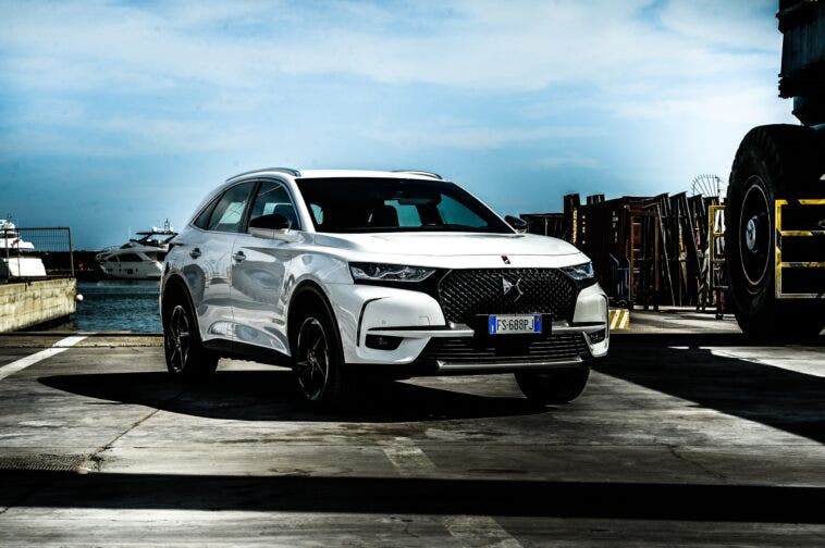 DS 7 Crossback Performance Line Bianco Assoluto Pastello