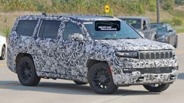 Jeep Wagoneer 2022 foto spia