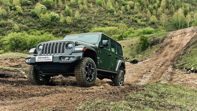 Jeep Wrangler Rubicon Recon Cina