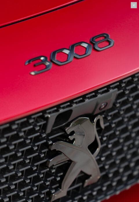 Nuova Peugeot 3008 Black Pack